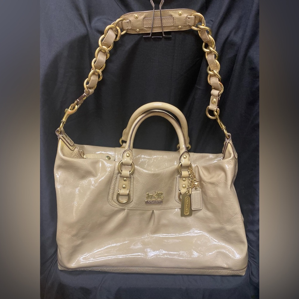 Coach Madison leather patent bag camel/cream